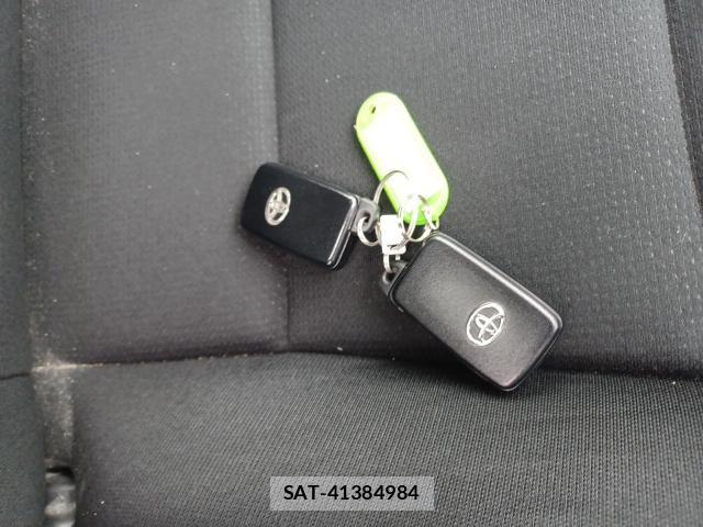Toyota COROLLA AXIO 2021-09 8754331-14