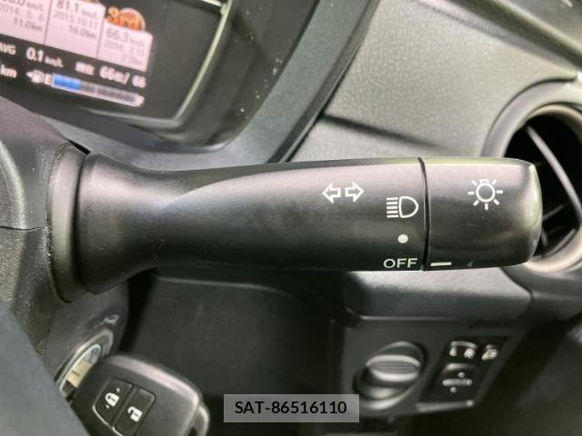 Toyota COROLLA AXIO 2013-08 8754532-15
