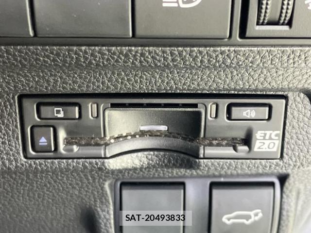 Toyota COROLLA CROSS 2023-11 8754424-16