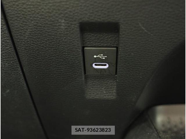 Toyota COROLLA TOURING 2024-06 8752382-13
