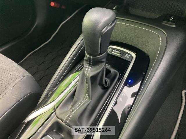 Toyota COROLLA TOURING 2025-03 8754373-16