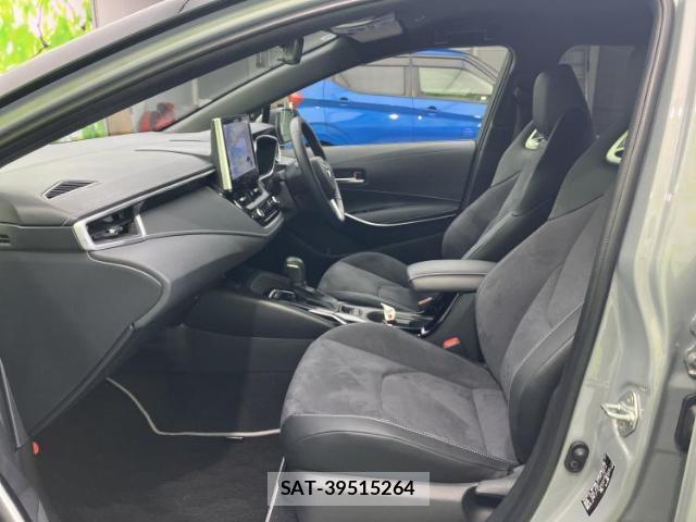 Toyota COROLLA TOURING 2025-03 8754373-6