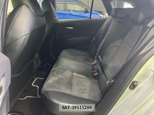 Toyota COROLLA TOURING 2025-03 8754373-7