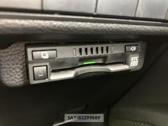 Toyota COROLLA SPORT 2021-04 8753971-17