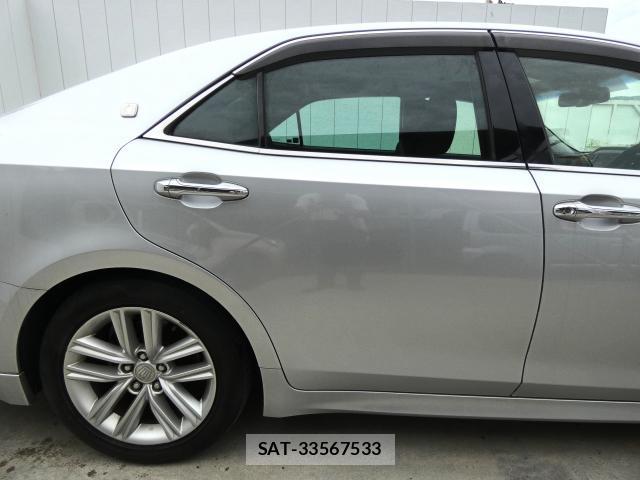 Toyota CROWN HYBRID 2013-09 8752428-11