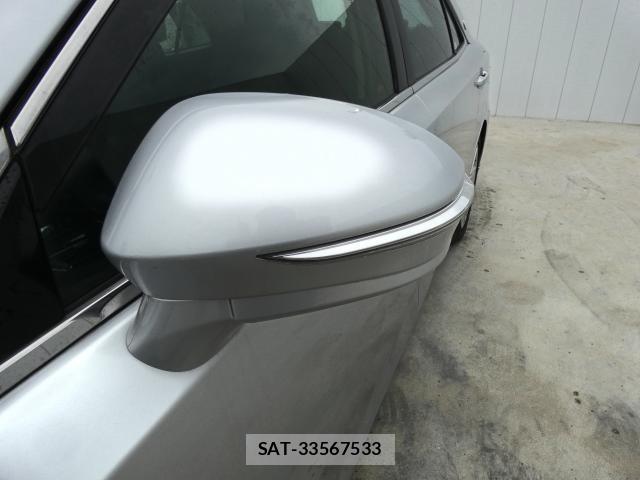 Toyota CROWN HYBRID 2013-09 8752428-16