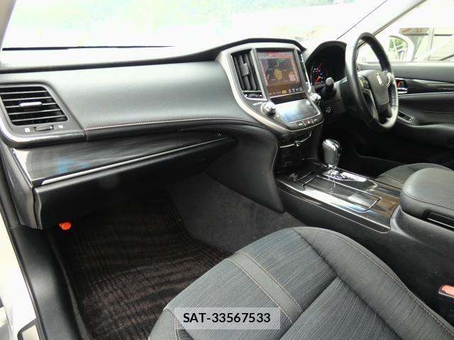 Toyota CROWN HYBRID 2013-09 8752428-18