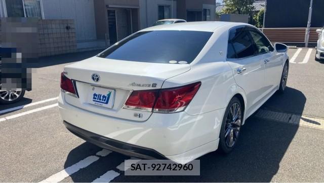 Toyota CROWN HYBRID 2013-02 8753571-12