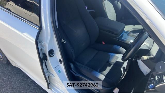 Toyota CROWN HYBRID 2013-02 8753571-5