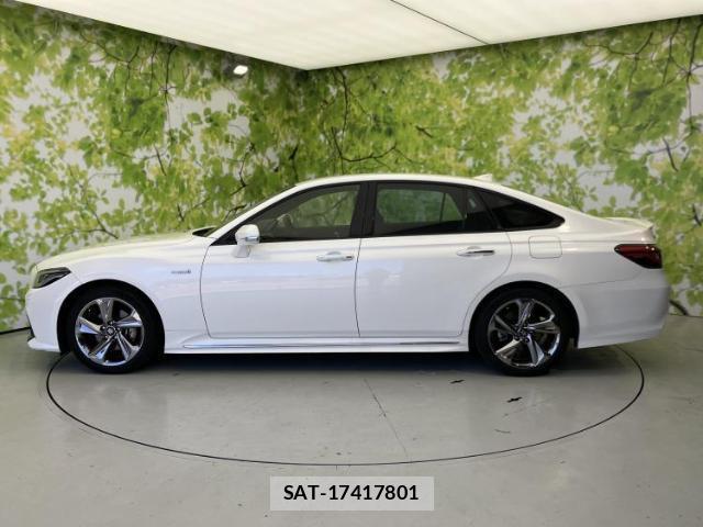 Toyota CROWN HYBRID 2019-09 8754726-1