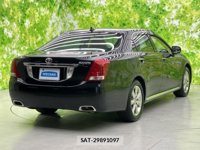 Toyota CROWN MAJESTA 2013-06 8754497-2