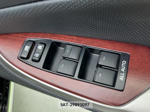 Toyota CROWN MAJESTA 2013-06 8754497-7