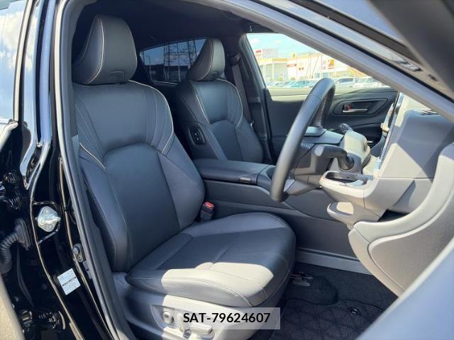 Toyota CROWN 2024-11 8752583-3