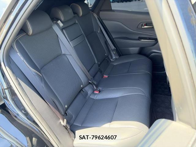 Toyota CROWN 2024-11 8752583-4