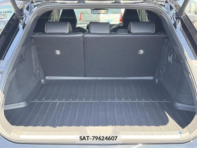 Toyota CROWN 2024-11 8752583-7