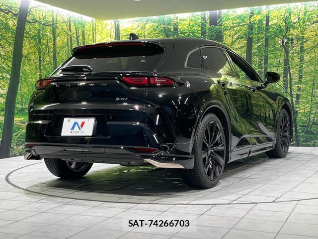 Toyota CROWN 2024-11 8752703-17