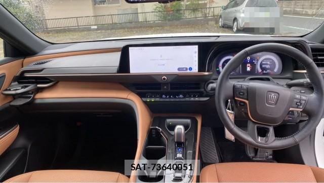 Toyota CROWN 2025-01 8753592-2