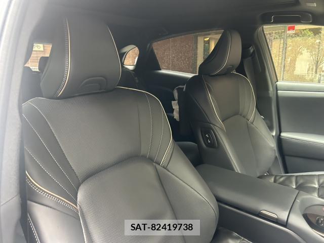 Toyota CROWN 2024-12 8753852-2