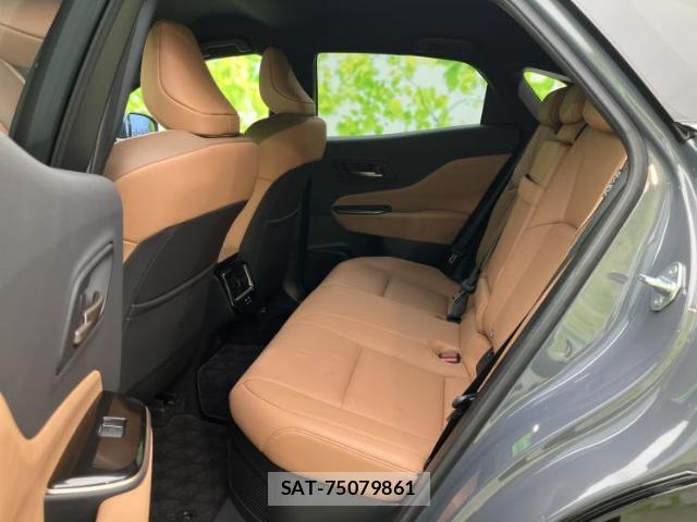 Toyota CROWN 2024-10 8754517-6