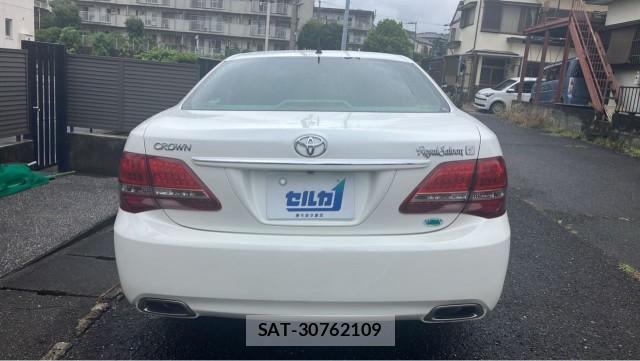 Toyota CROWN 2009-04 8753572-1
