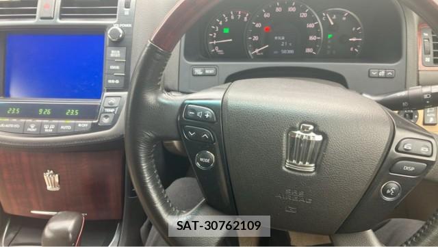 Toyota CROWN 2009-04 8753572-16