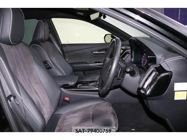 Toyota CROWN 2019-11 8753998-12