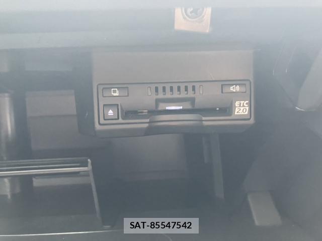 Lexus CT 2019-03 8753373-11