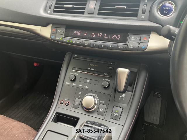 Lexus CT 2019-03 8753373-9