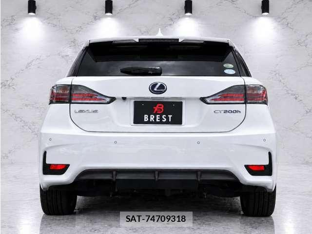 Lexus CT 2016-11 8754060-3