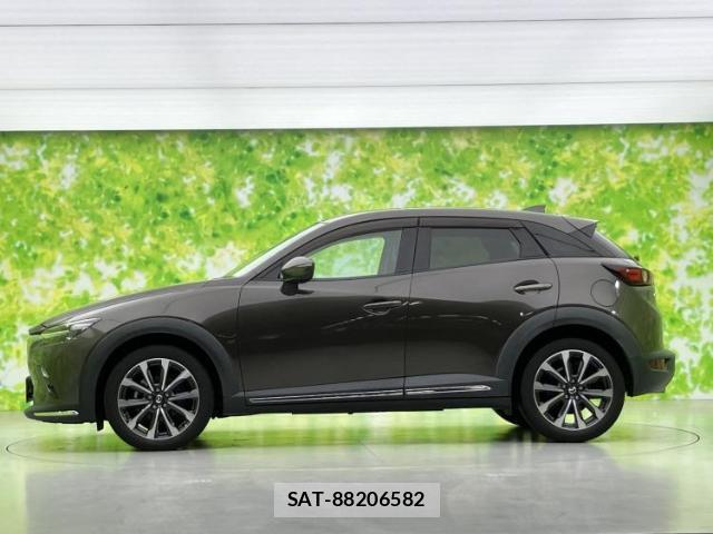 Mazda CX-3 2018-05 8753490-1