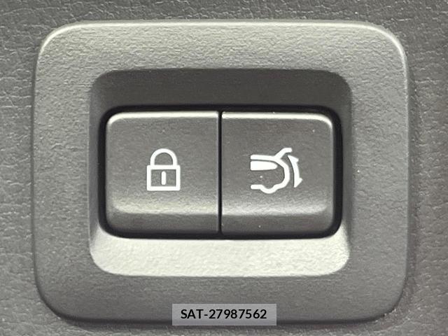 Mazda CX-30 2020-01 8752285-6