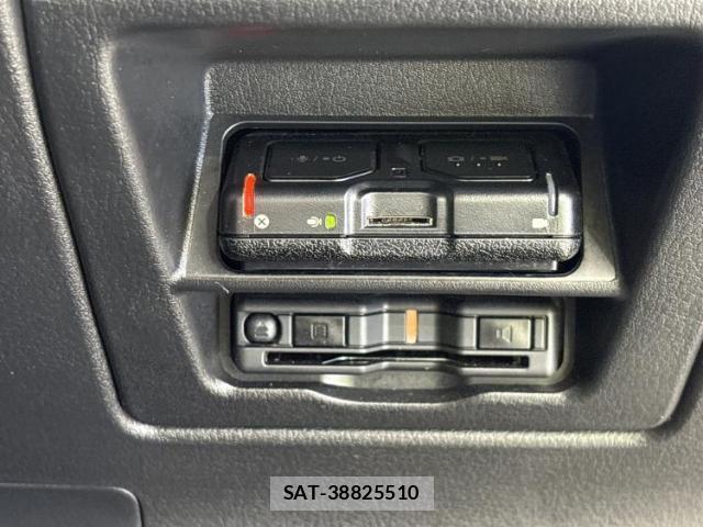 Mazda CX-30 2023-08 8752763-15