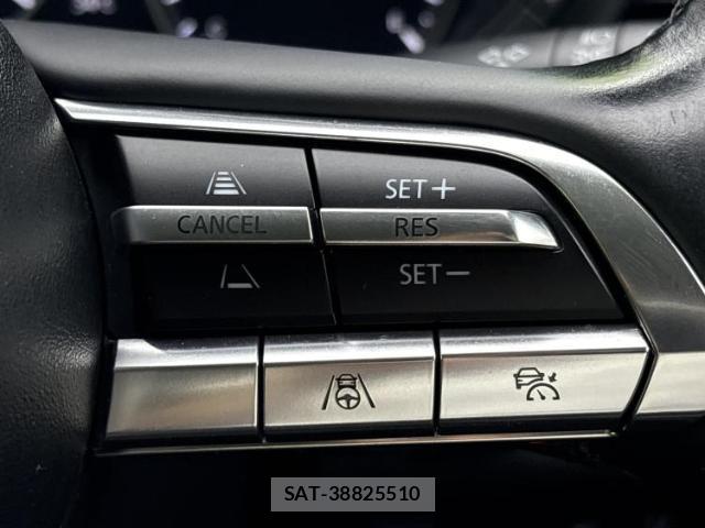 Mazda CX-30 2023-08 8752763-16