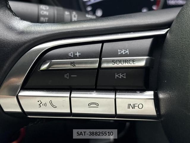 Mazda CX-30 2023-08 8752763-17