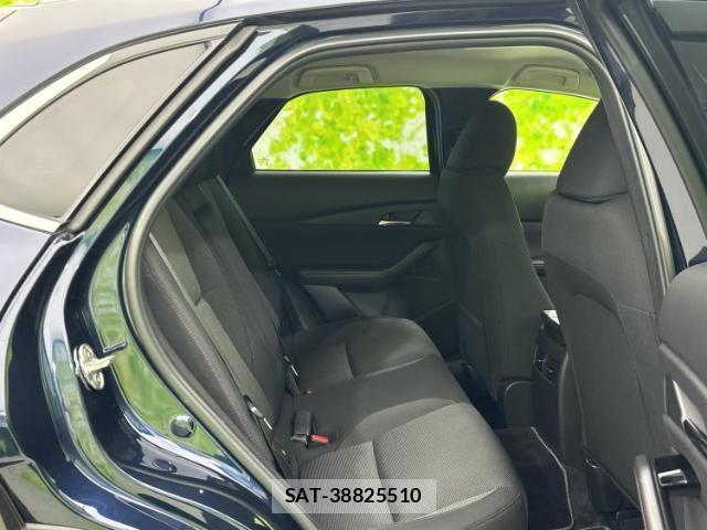 Mazda CX-30 2023-08 8752763-4