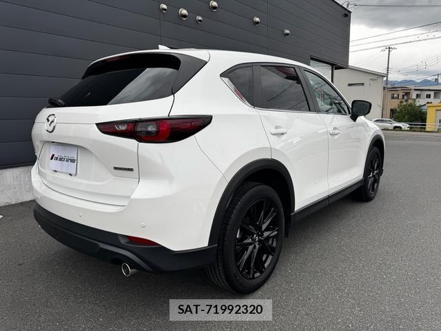 Mazda CX-5 2022-03 8754176-17