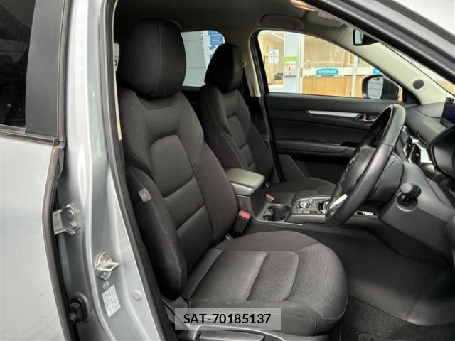 Mazda CX-5 2017-03 8754357-4