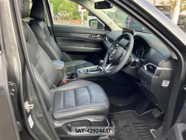 Mazda CX-5 2023-03 8754409-4