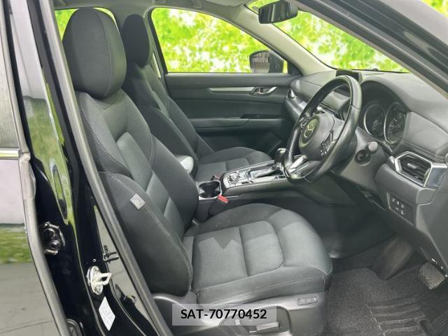 Mazda CX-5 2018-02 8754459-3