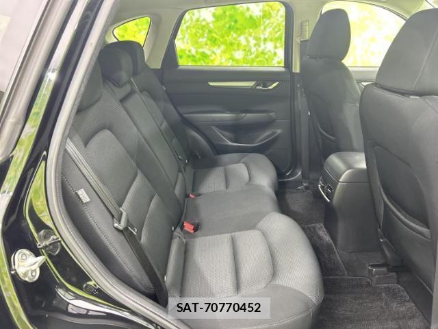 Mazda CX-5 2018-02 8754459-4