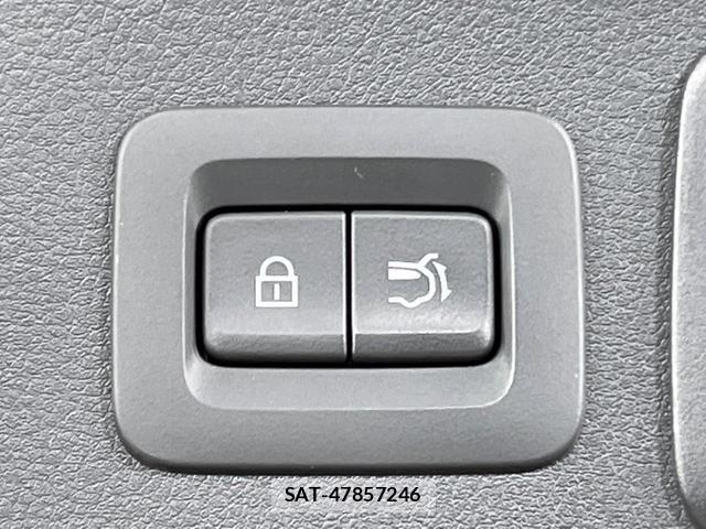 Mazda CX-60 2023-03 8752825-5