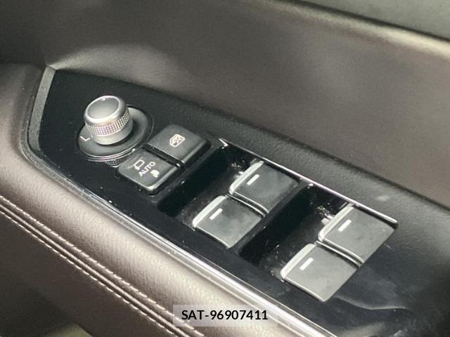 Mazda CX-8 2019-11 8753105-17