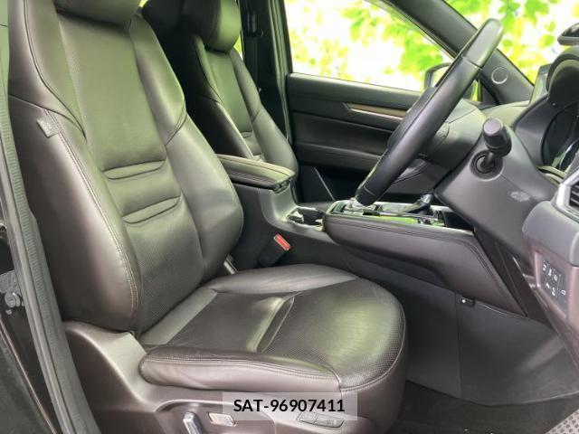 Mazda CX-8 2019-11 8753105-3