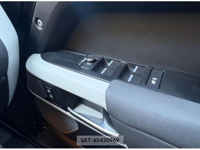 Land Rover DEFENDER 2021-11 8753228-10