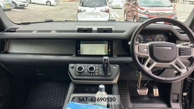 Land Rover DEFENDER 2024-06 8753608-2