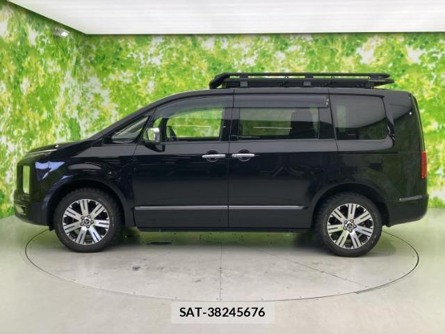Mitsubishi DELICA 2022-11 8752882-1
