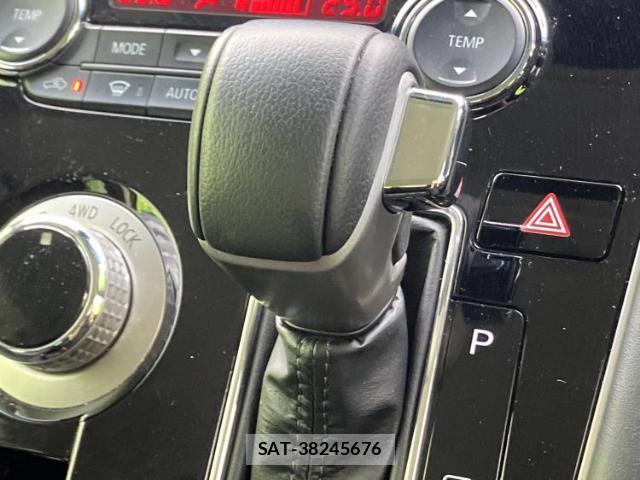 Mitsubishi DELICA 2022-11 8752882-17