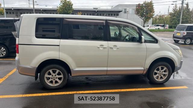 Mitsubishi DELICA 2012-01 8753556-10