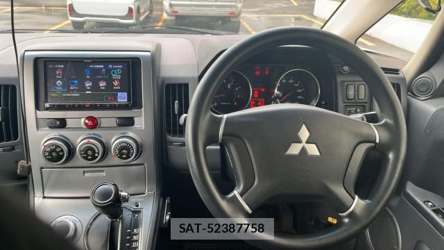 Mitsubishi DELICA 2012-01 8753556-16