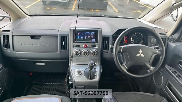 Mitsubishi DELICA 2012-01 8753556-2